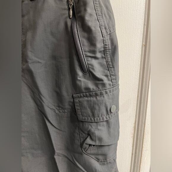 COLUMBIA Ladies’ Dark Gray Cargo Shorts Sz 4 - Picture 3 of 5